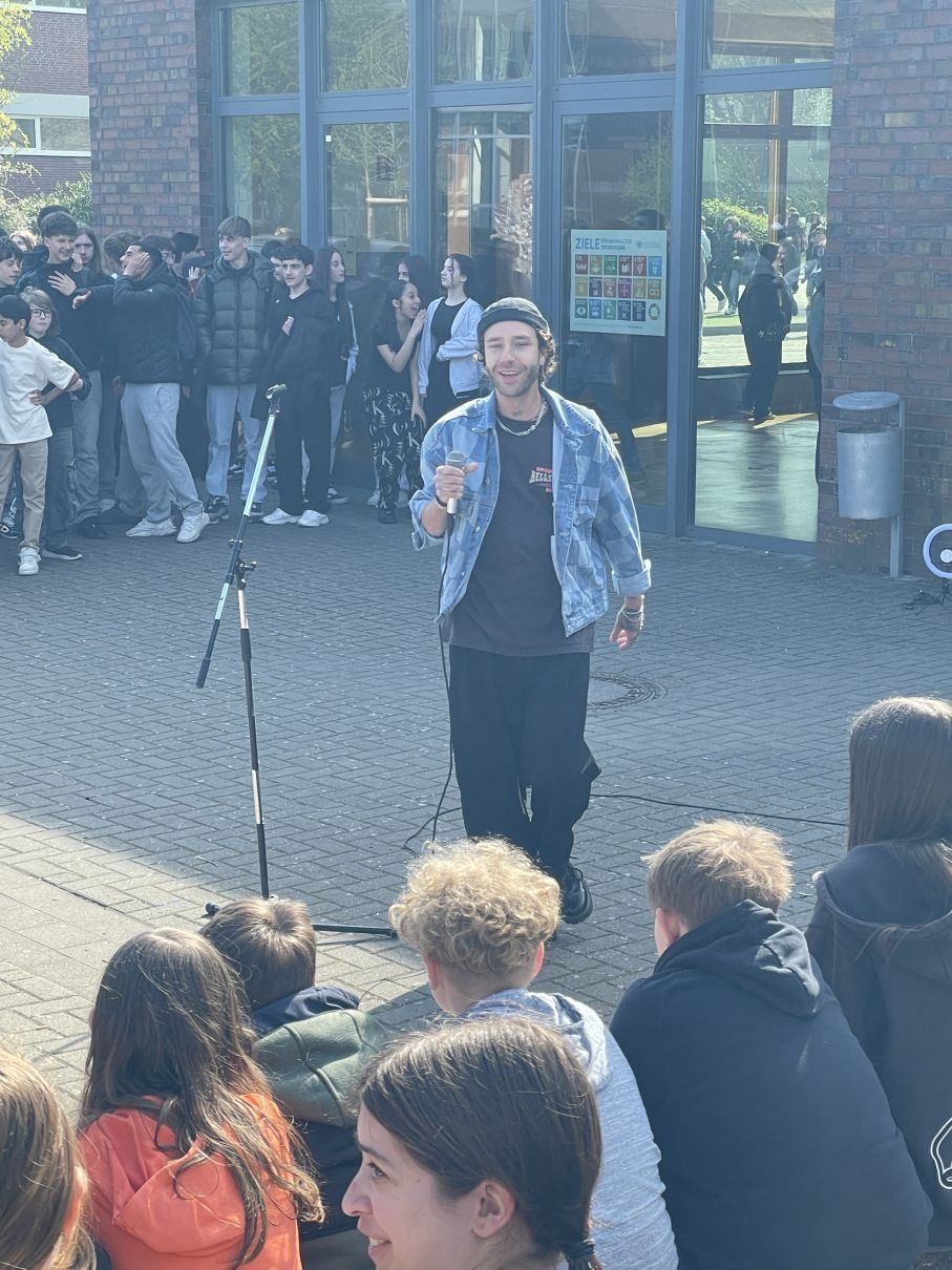 02rocktheschool